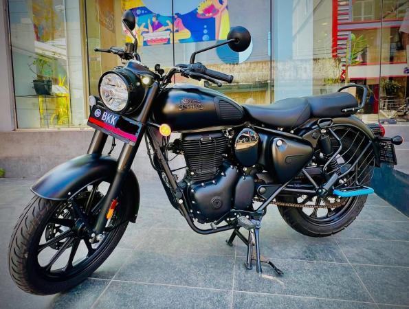 Royal Enfield 350 Classic Outfit Classic 350 2025 - March 28, 2026 12:45 PM - Kalmunai, Ampara