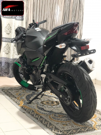 Kawasaki Z250 2025 - April 25, 2026 06:12 AM - Mount Lavinia, Colombo