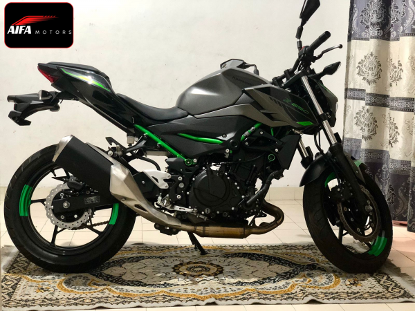 Kawasaki Z250 2025 - April 25, 2026 06:12 AM - Mount Lavinia, Colombo